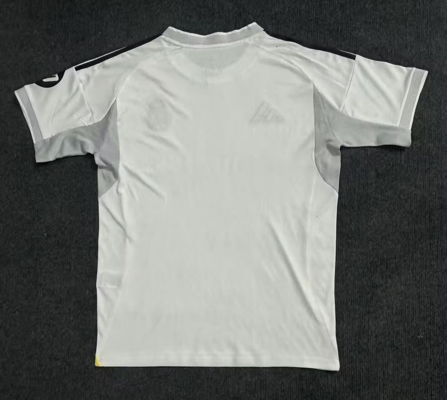 2025/2026 Real Madrid Home Football Shirt 1:1 Thai Quality