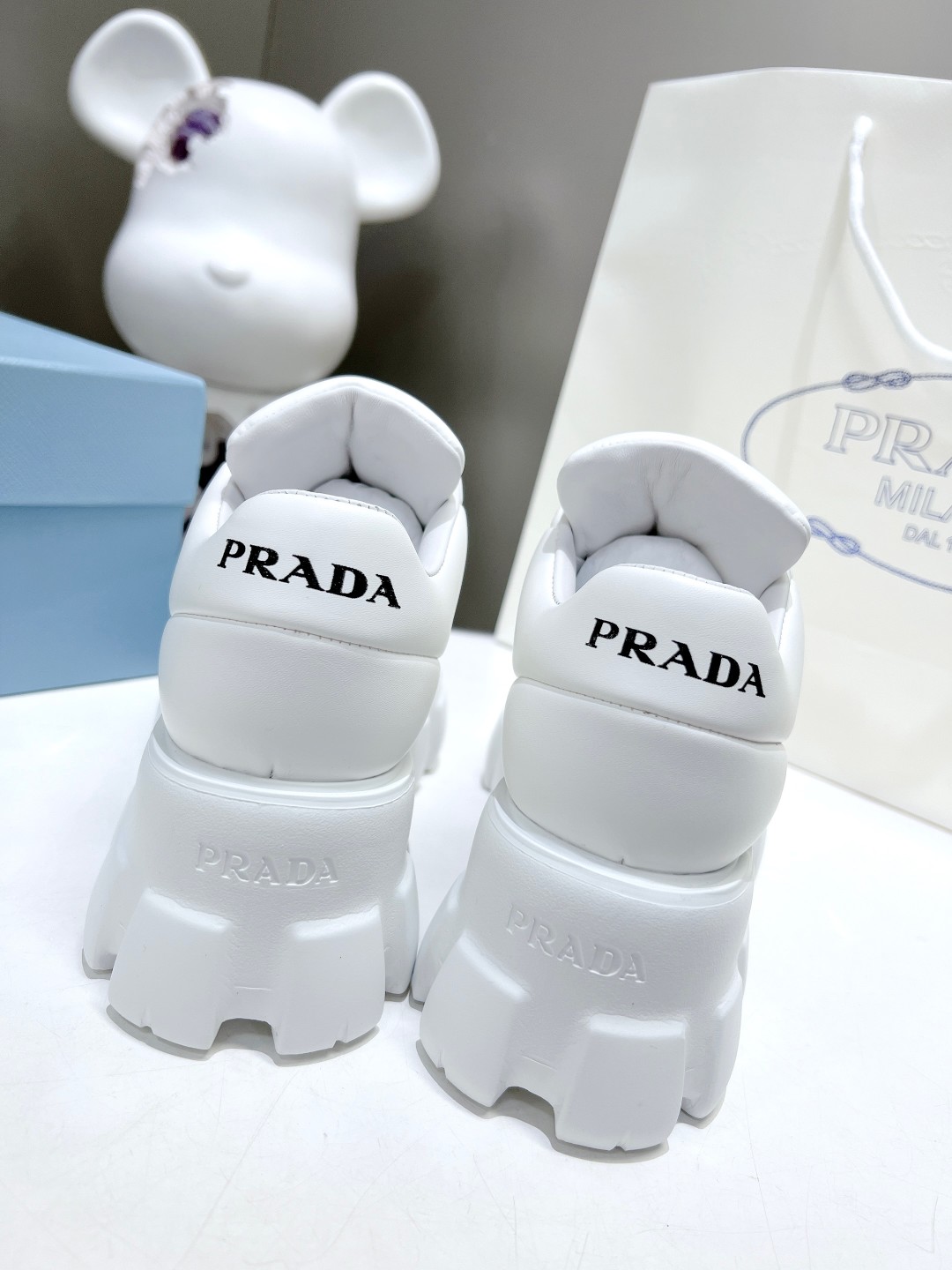 Prada Soft Padded Nappa Leather Lace Up Shoes White