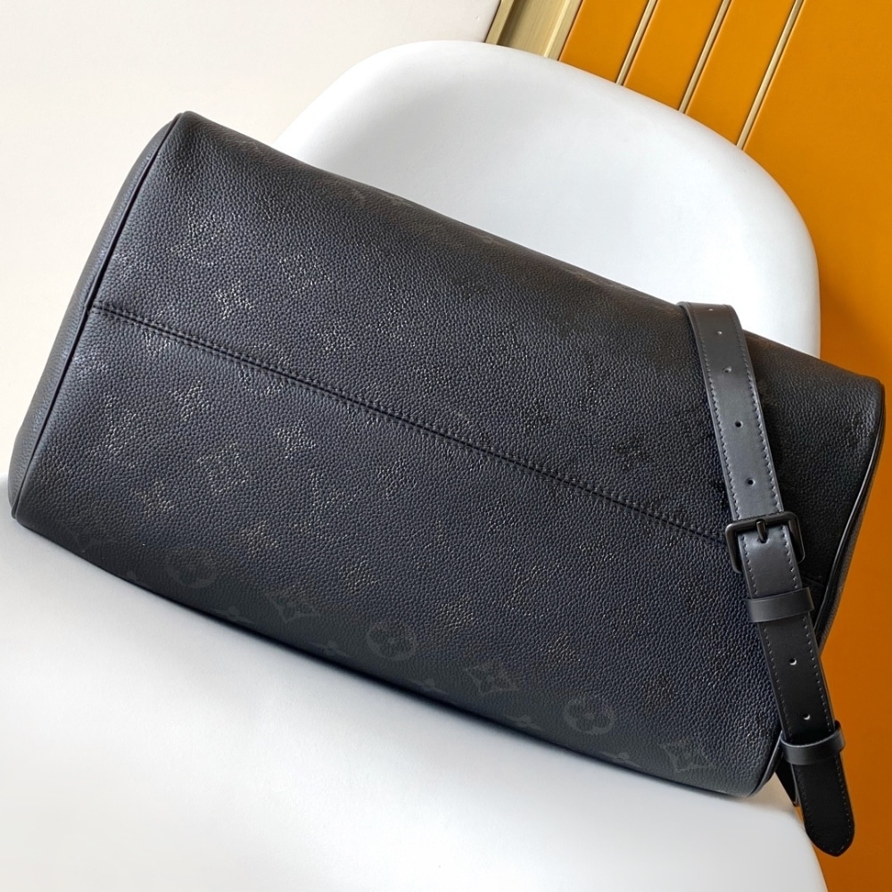 Louis Vuitton Speedy P9 Bandoulière 40 Black 40Cm M13916