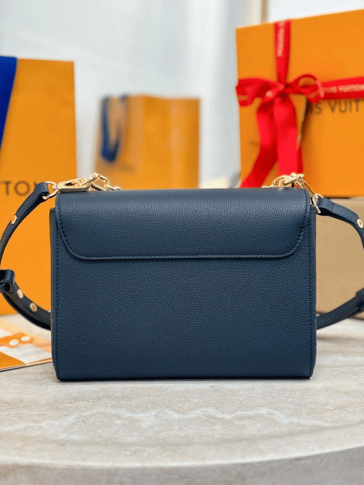Louis Vuitton Twist MM Slim Medium Navy Taurillon Leather Shoulder Bag 23cm/9.1in M14342