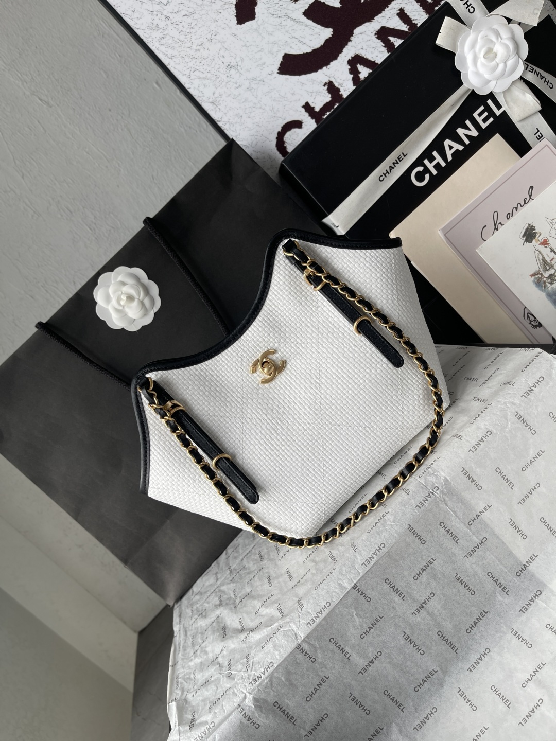 25C White Woven Straw Small Tote Handbag with Black Calfskin Trim and Gold-Tone Hardware