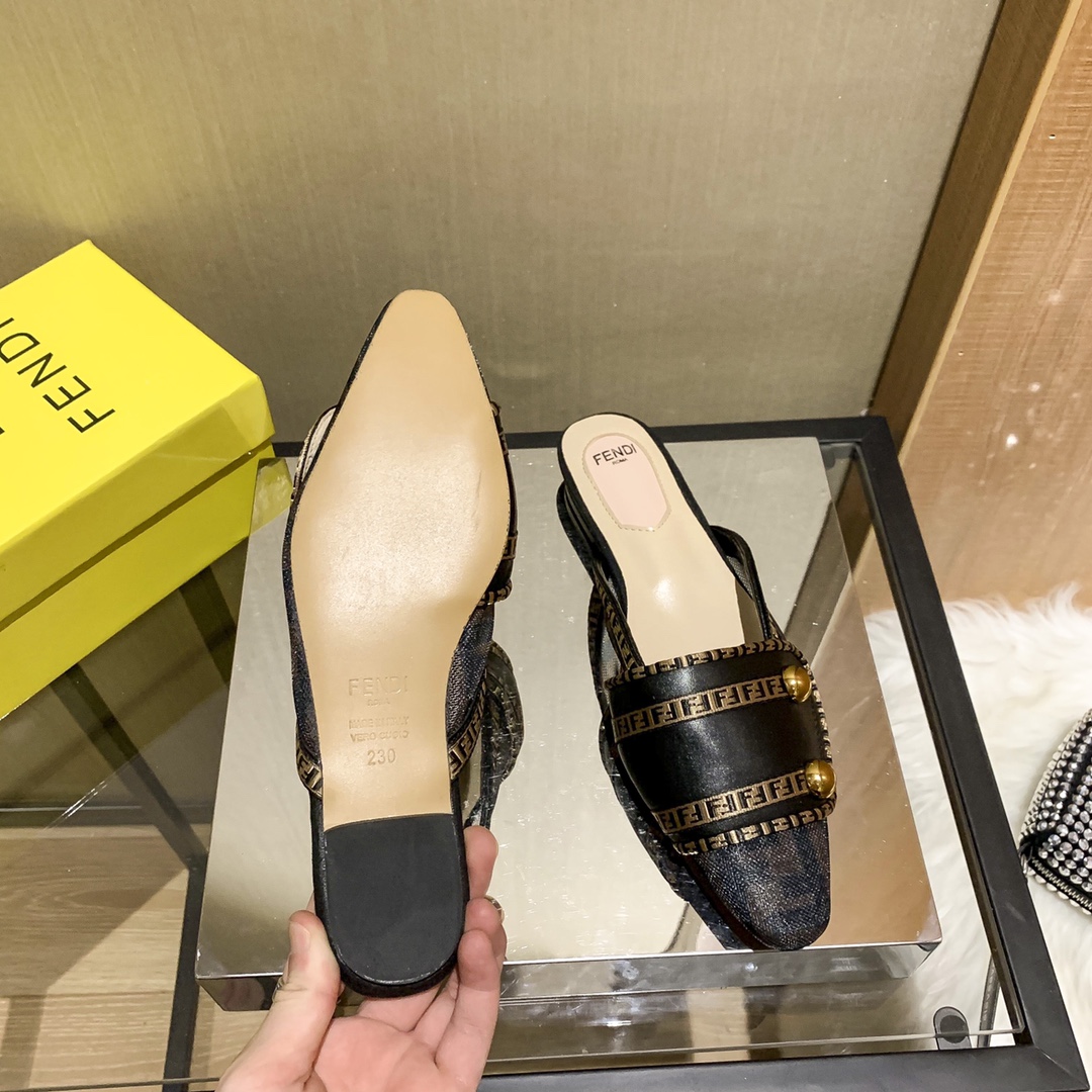 Fendi Ff Beige Strap Half Slippers Black