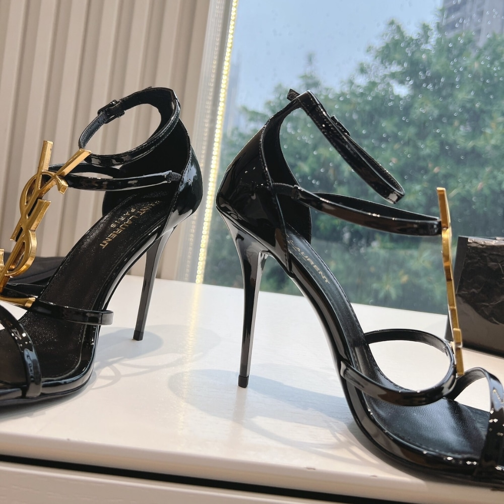 Saint Laurent Cassandra Sandals In Black 6301091Tvkk1000
