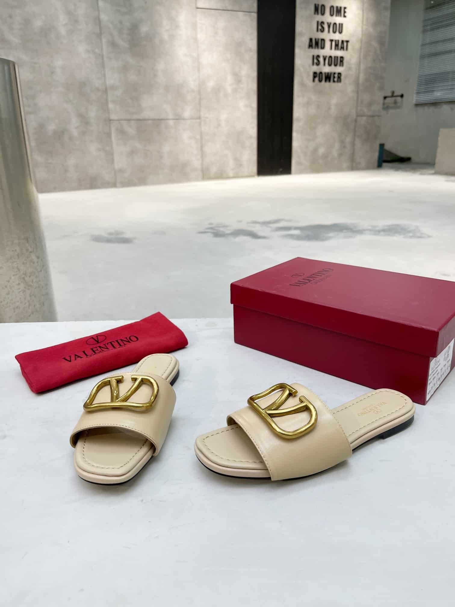 Valentino Garavani VLogo Signature Slide Sandal Beige