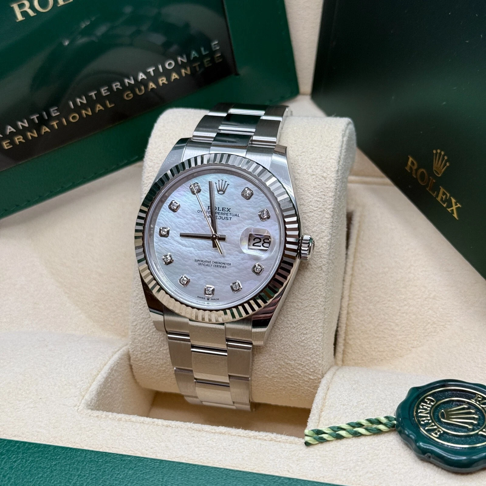 【Super Clone】RLX  Datejust 41 Mother of Pearl Diamond Stainless Steel Fluted Oyster - 126334