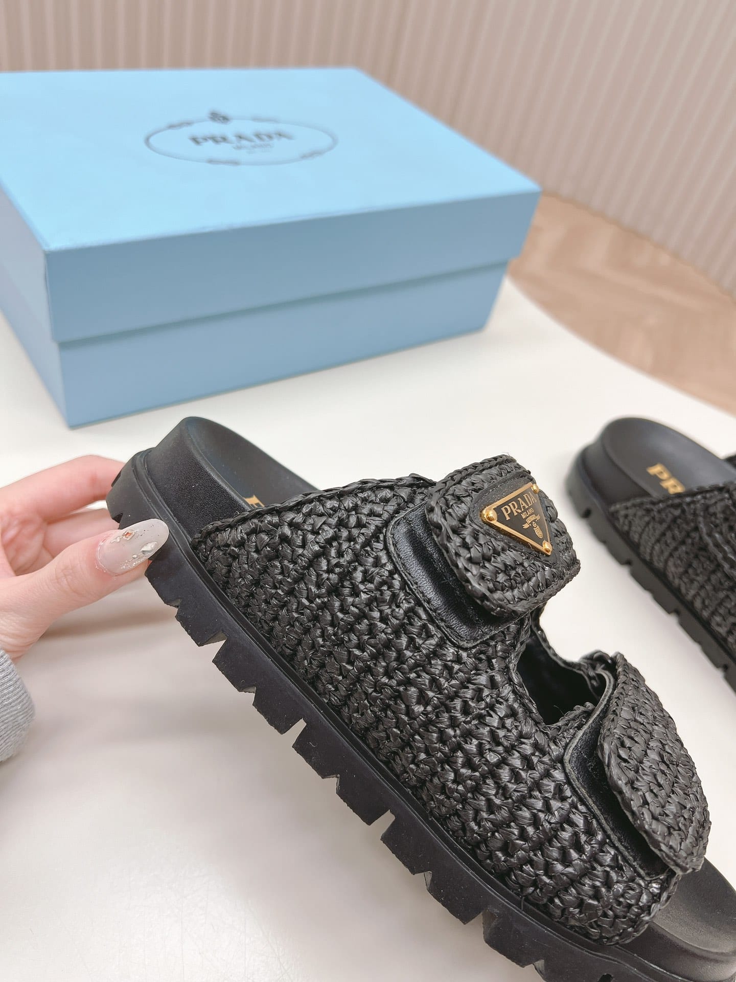 Prada Fussbett Raffia Dual Buckle Slide Sandals Black