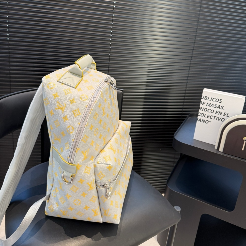 Louis Vuitton Discovery Backpack Monogram Yellow 37cm M14673