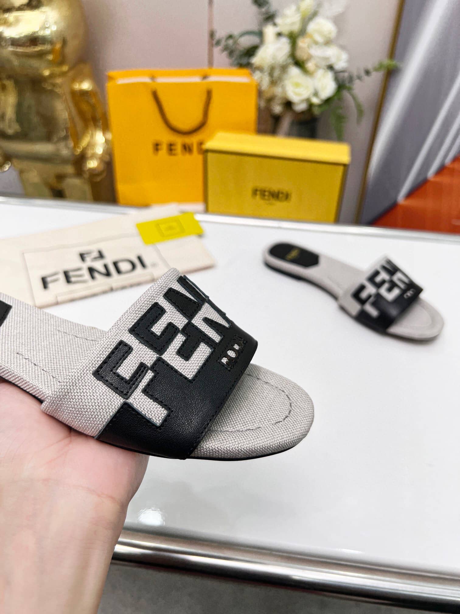 Fendi Signature Canvas Leather Slides Black 8R8337Ajzuf0Wzm