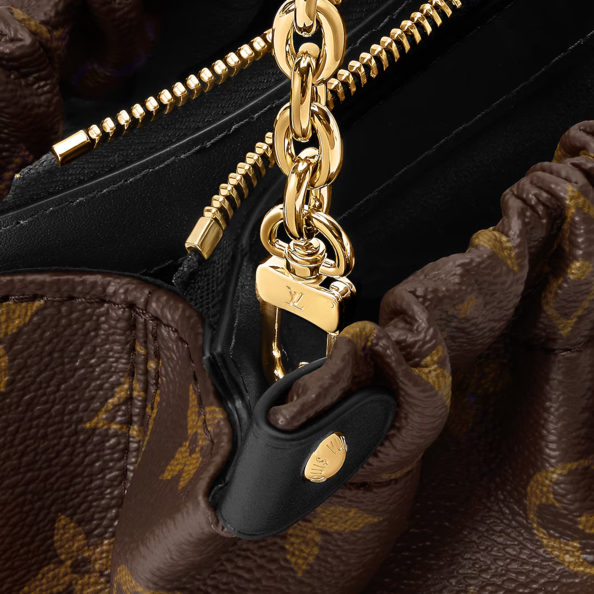 Louis Vuitton Pochette Sling PM Monogram Canvas M27819 30cm/11.8in