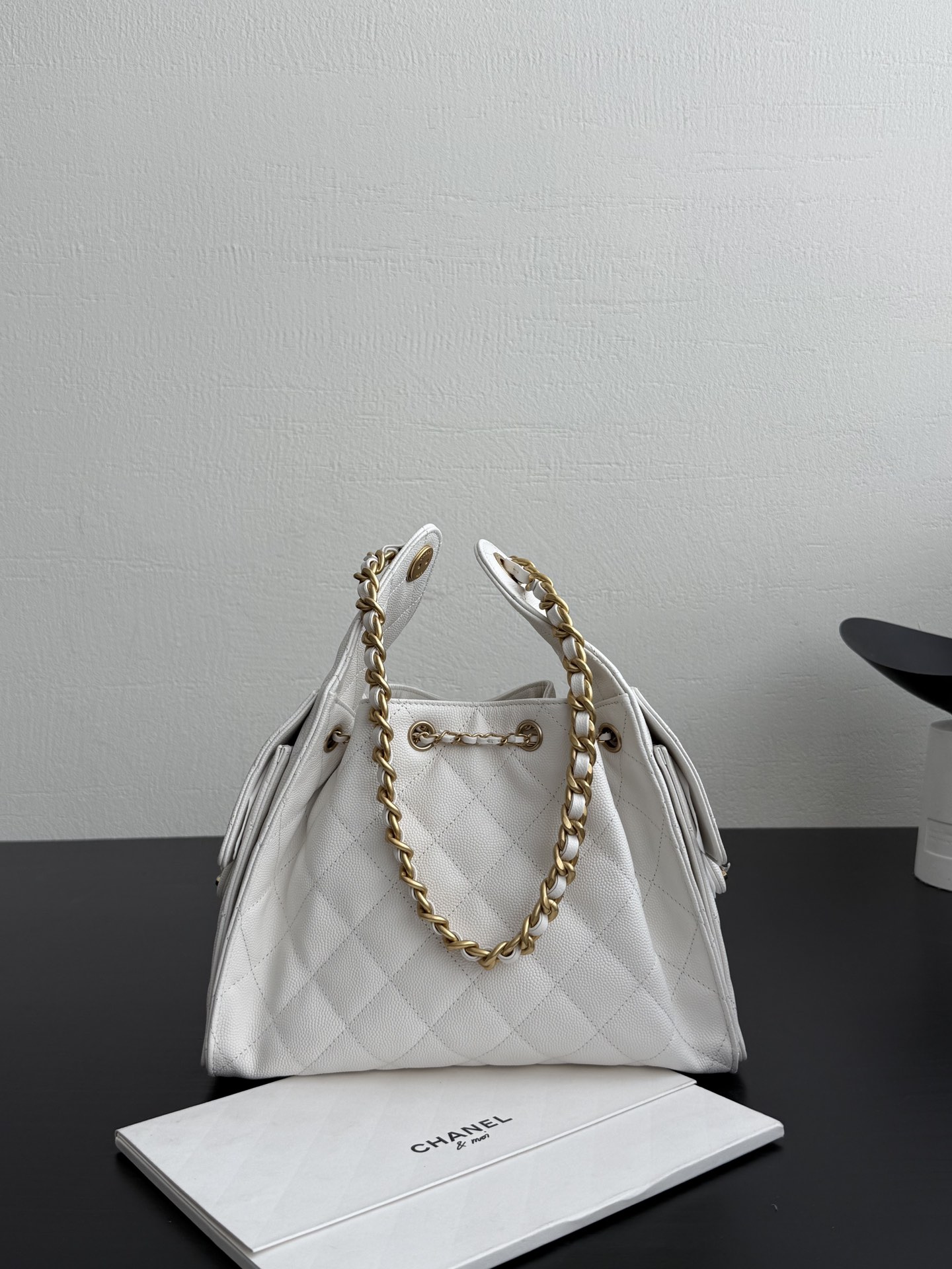 Chanel Spring-Summer 2025 Handbag Grained Calfskin & Gold-Tone Metal White 30Cm/ 11.8In