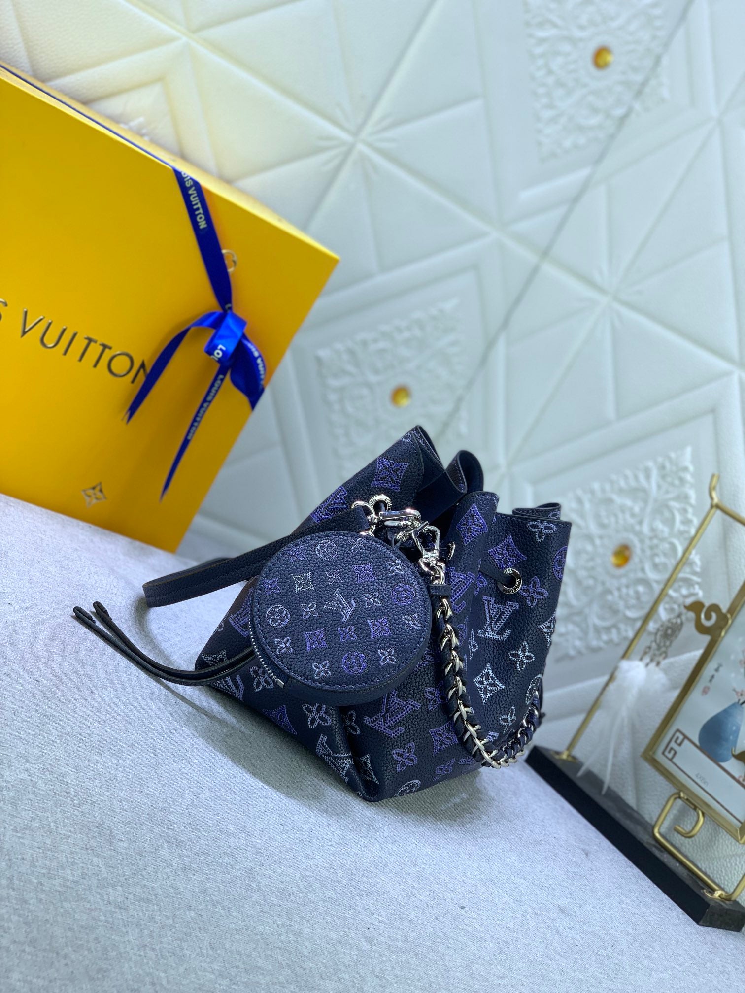 Louis Vuitton Bella Navy Blue 22Cm M21096