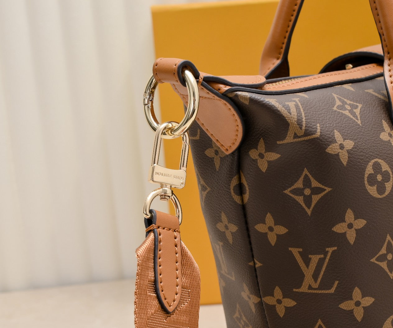 Louis Vuitton Tote Bag Monogram Canvas Brown 26Cm