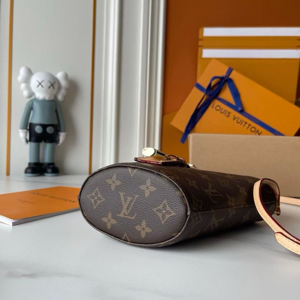 Louis Vuitton Rivage BB 18Cm M14680