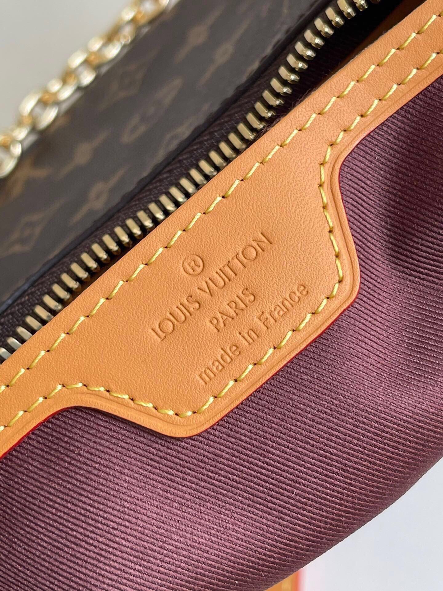 Louis Vuitton Lv Boulogne Monogram Canvas Beige M45832 29cm/ 11.8in
