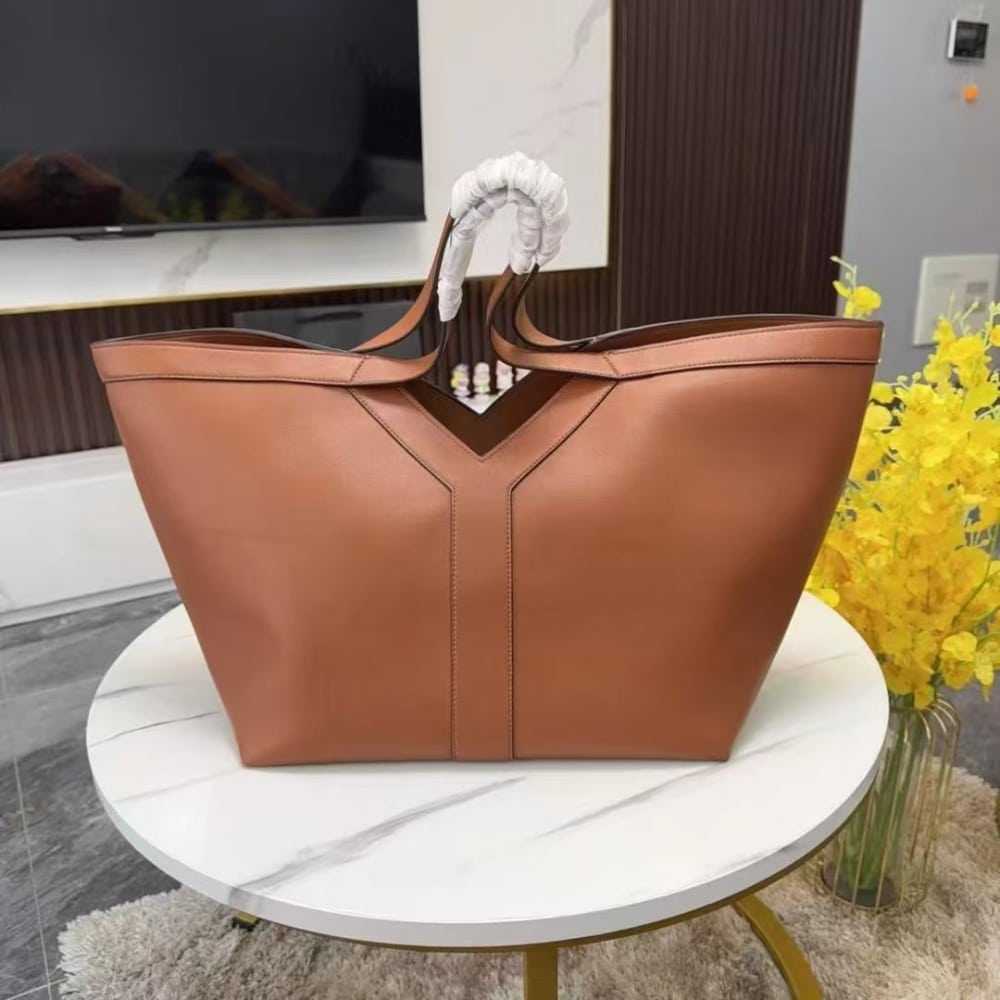Saint Laurent Y Tote In Leather Bag Brown
