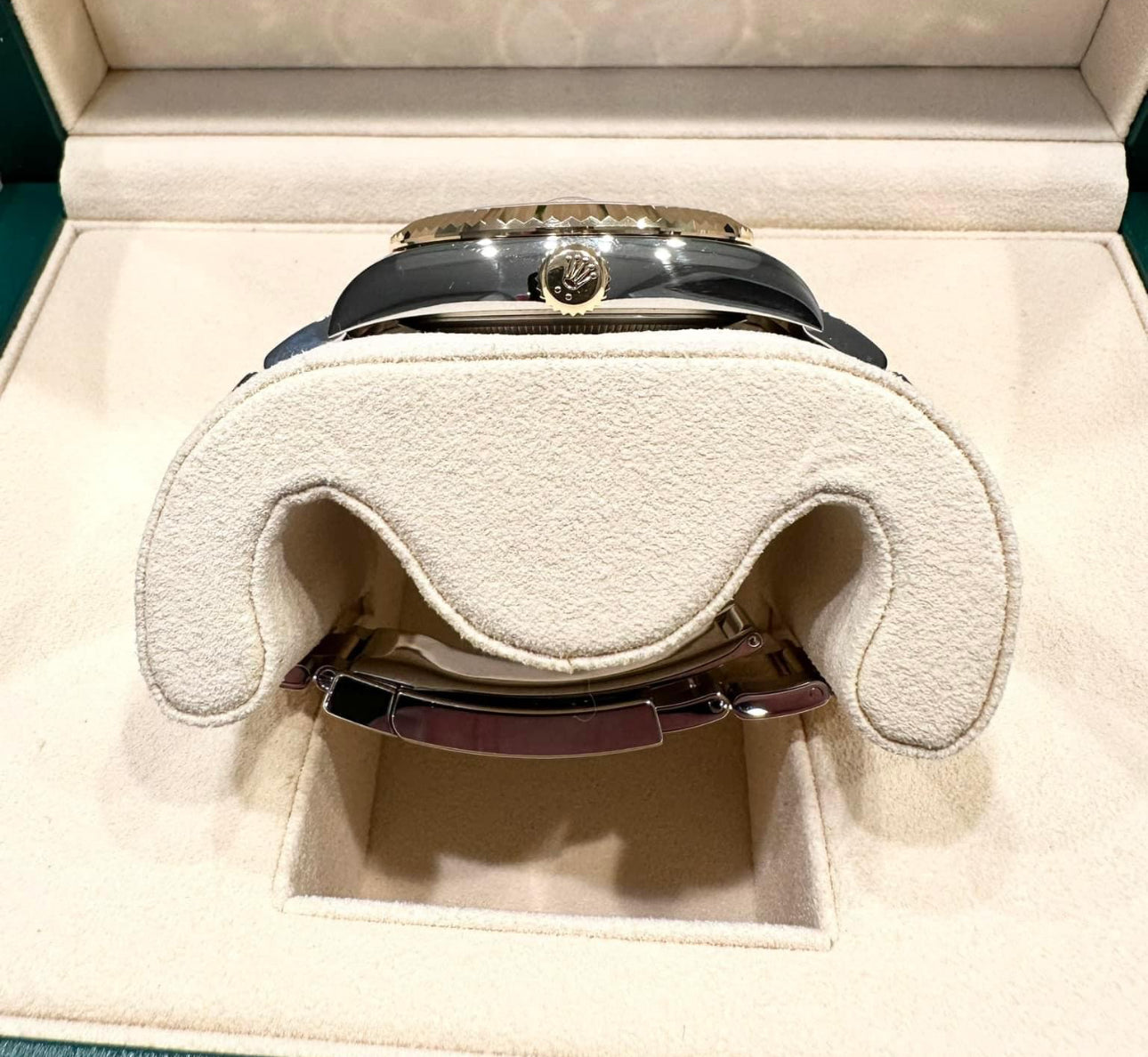 Rolex Sky-Dweller 42 mm Intense white Dial 336933