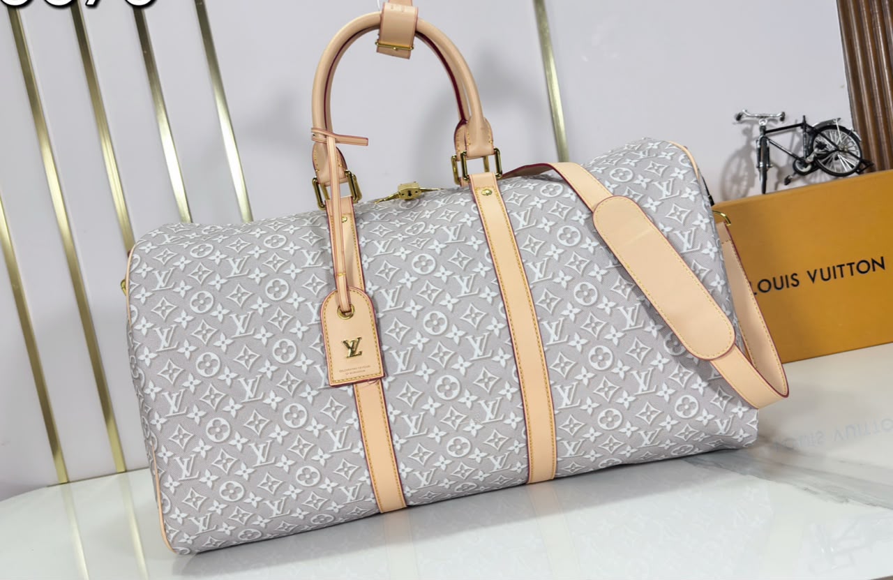 Louis Vuitton Keepall Bandoulière Bag Beige Pepper 45cm M29670