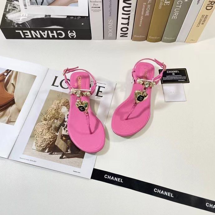 Chanel Shiny Pearl Crystal Cc Heart Thong Sandals Pink