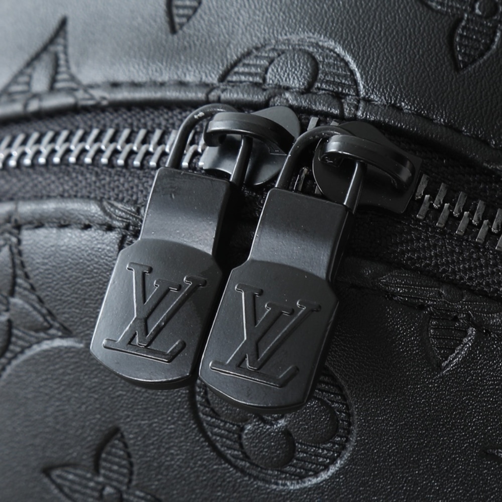 Louis Vuitton Racer Slingbag Black 42Cm M46107