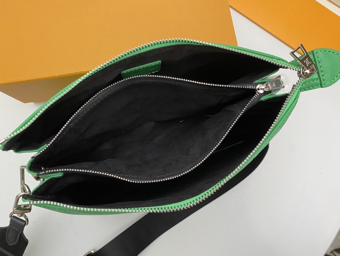Louis Vuitton Coussin Motion Green 26Cm