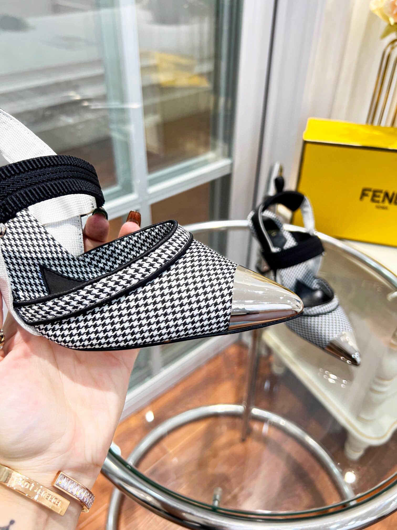 Fendi Colibri 85Mm Beaded Slingback Pumps Sliver Black