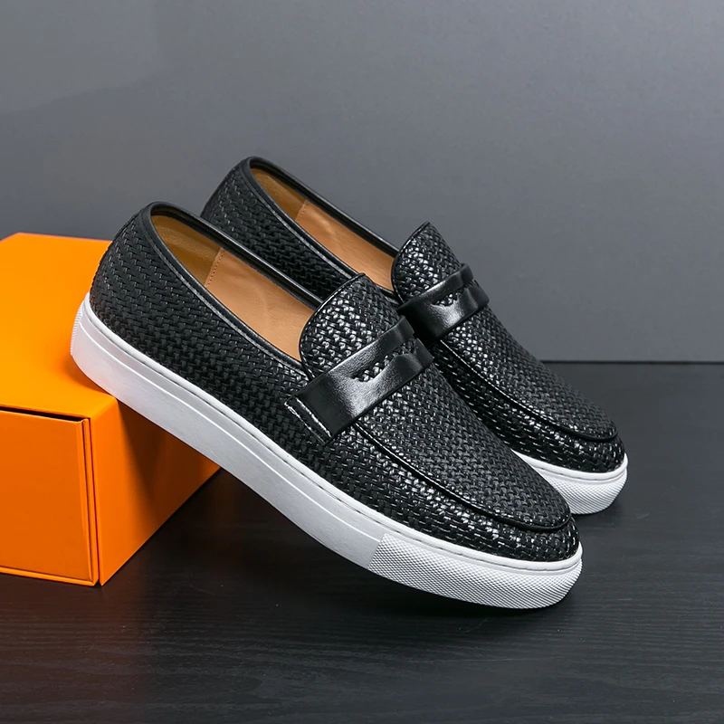 Fashion Slip On Loafers Men Shoes Board Soft Casual Leather Shoes Men Sneakers Party Weave Pattern Shoes