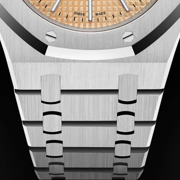 Audemars Piguet Royal Oak Jumbo Extra-Thin 39mm 15202BC.OO.1240BC.01