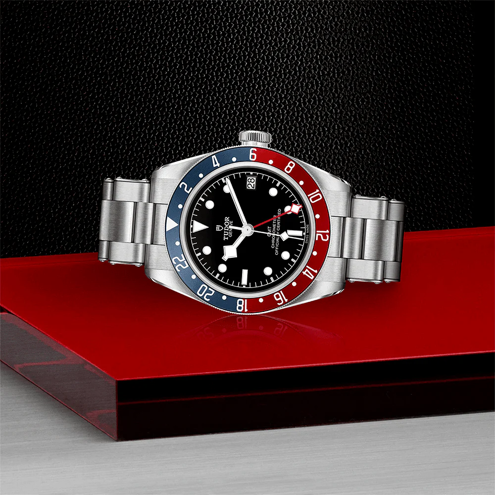 TUDOR Black Bay GMT 41mm Black Dial Automatic Men's Bracelet Watch M79830RB-0001