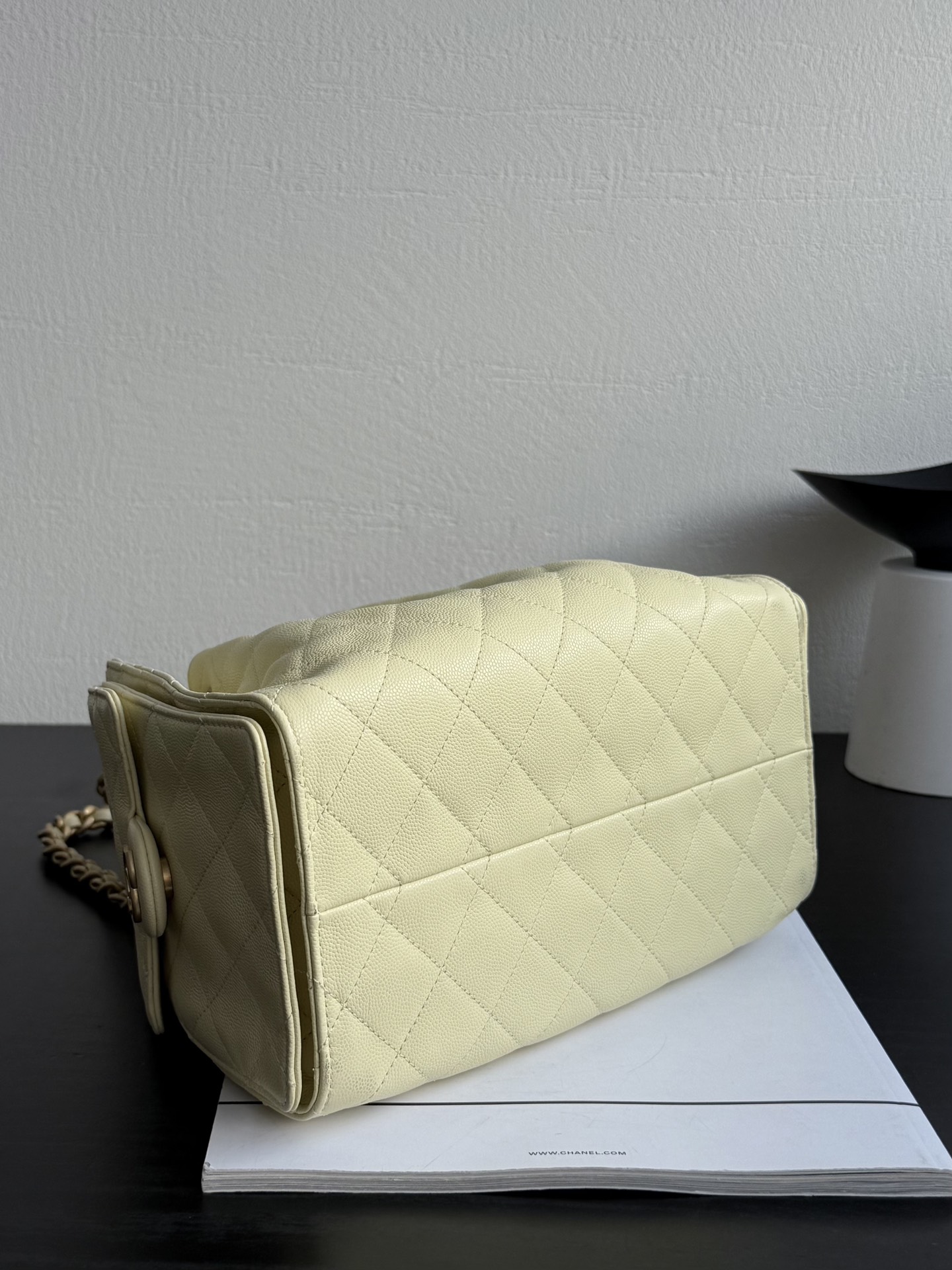 Chanel Spring-Summer 2025 Handbag Grained Calfskin & Gold-Tone Metal Yellow 30Cm/ 11.8In