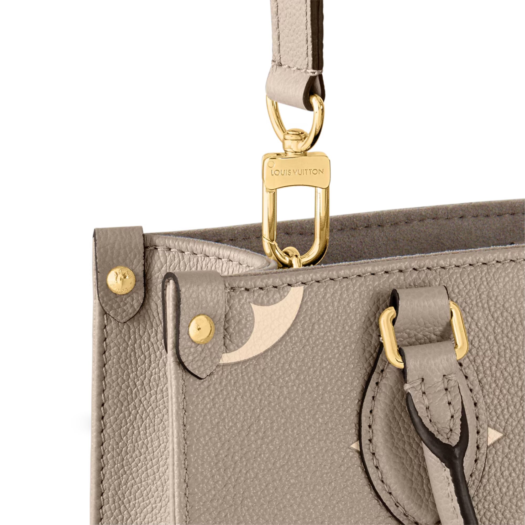 Louis Vuitton LV OnTheGo East West M46653 Beige 25cm