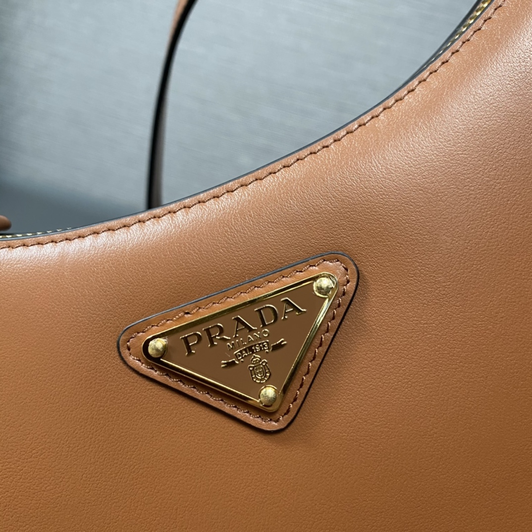 Prada Arqué Leather Shoulder Bag Cognac 22.5cm