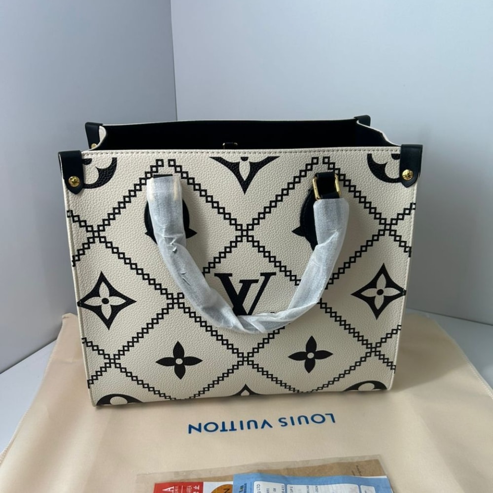 Louis Vuitton Onthego MM Monogram Cream Black 35Cm M46016