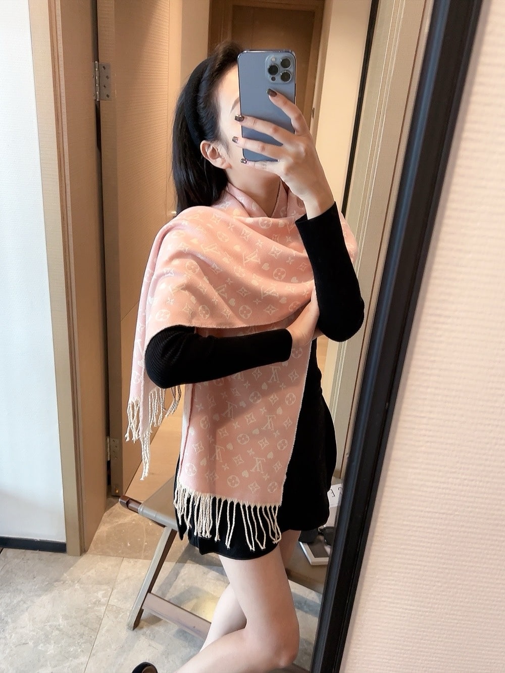 Louis Vuitton Echarpe Game On Scarf Pink