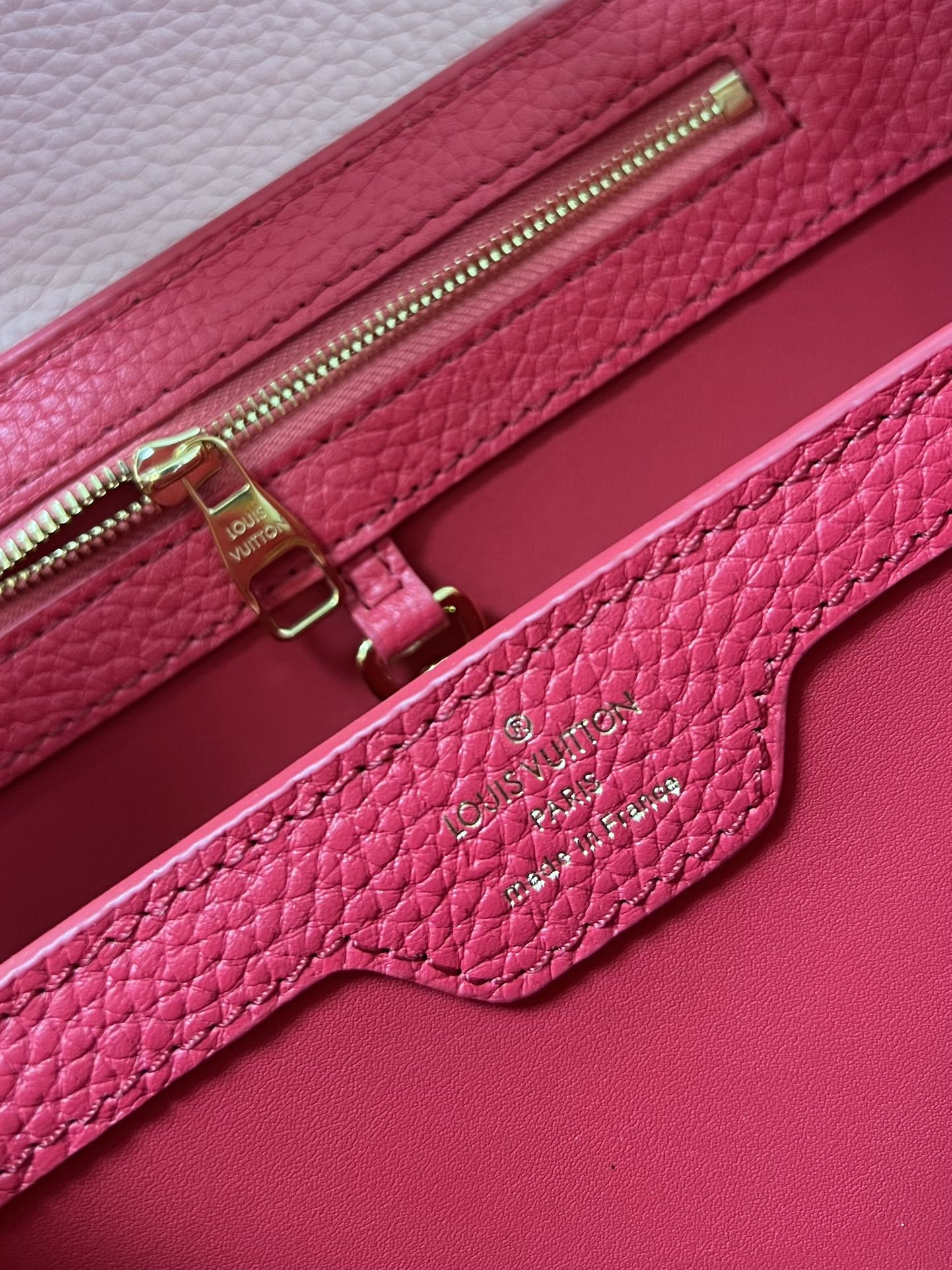 Louis Vuitton Capucines Mm Scarlet Red 27Cm