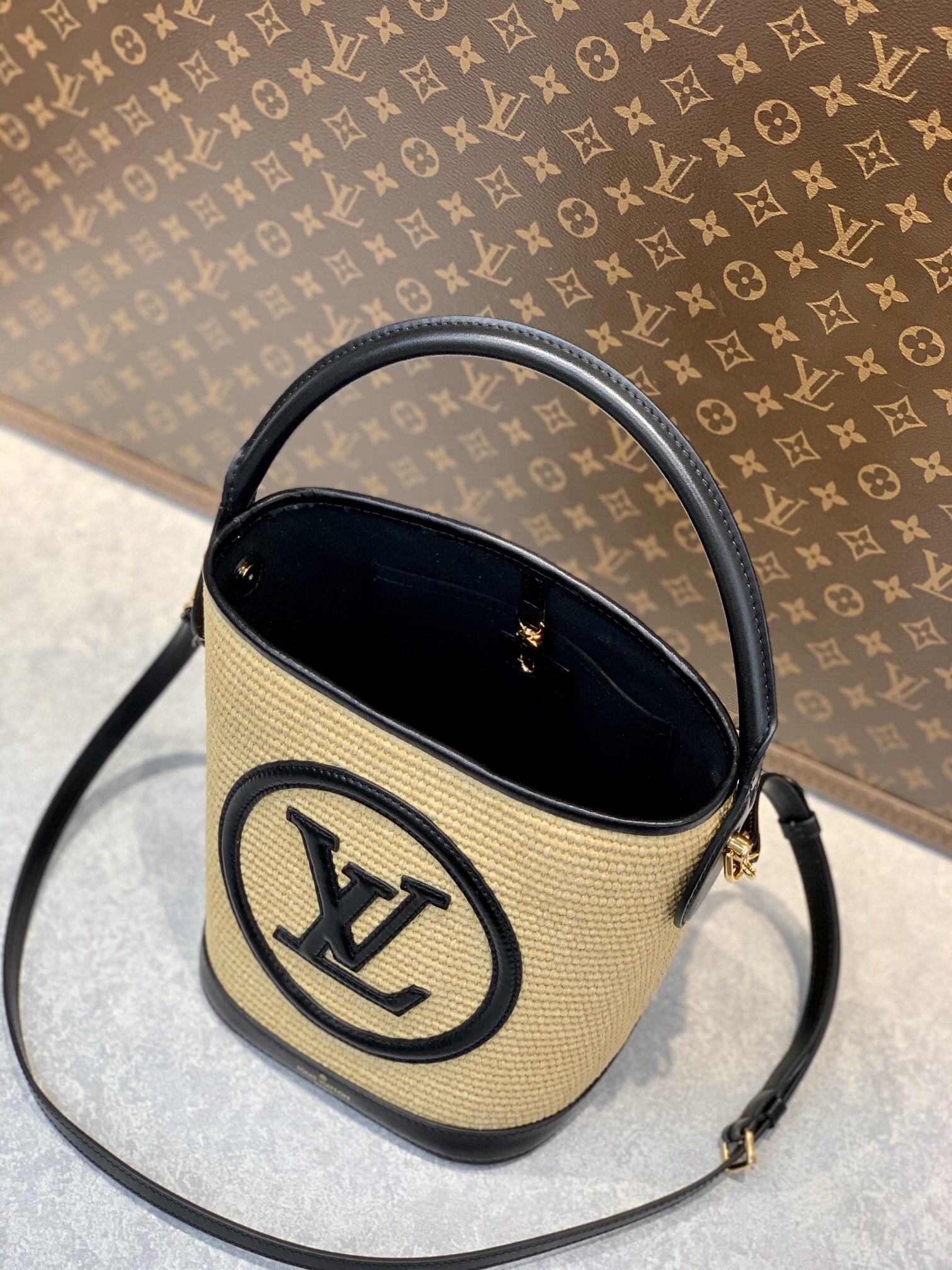 Louis Vuitton Petit Bucket 24Cm Black M59961