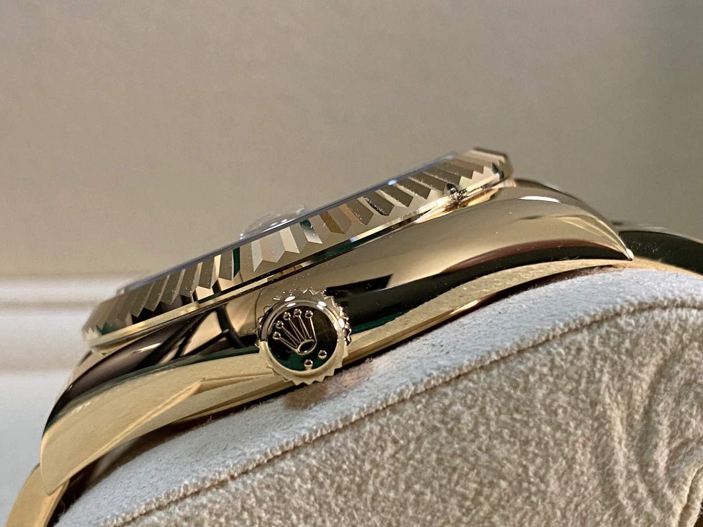 Rolex Sky-Dweller 42 mm Champagne Dial 336938