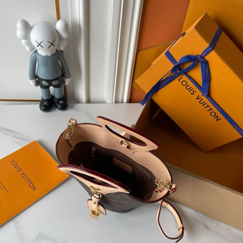 Louis Vuitton Rivage BB 18Cm M14680