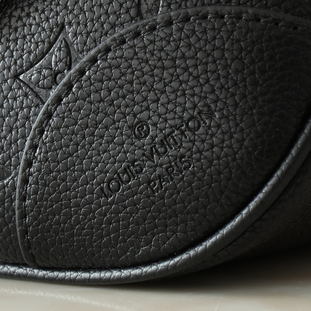 Louis Vuitton Boulogne Monogram Empreinte Leather Black 29Cm M12930