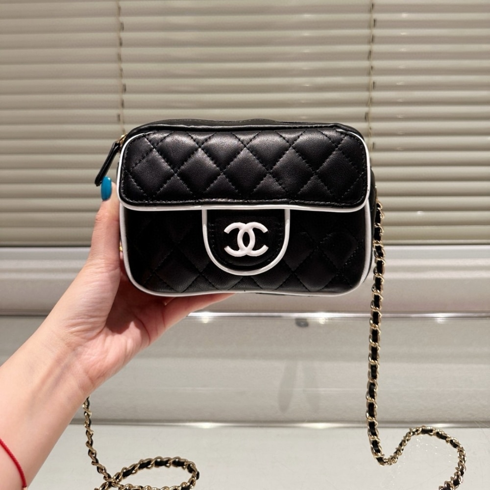 Chanel Clutch With Chain Black And White 18Cm/7.1in Ap4512 B19460 Nafjo