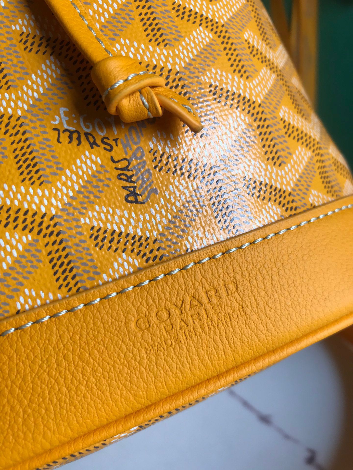 Goyard Petit Flot Bucket Bag 22 Cm Yellow Goyardine Canvas And Lambskin Trim