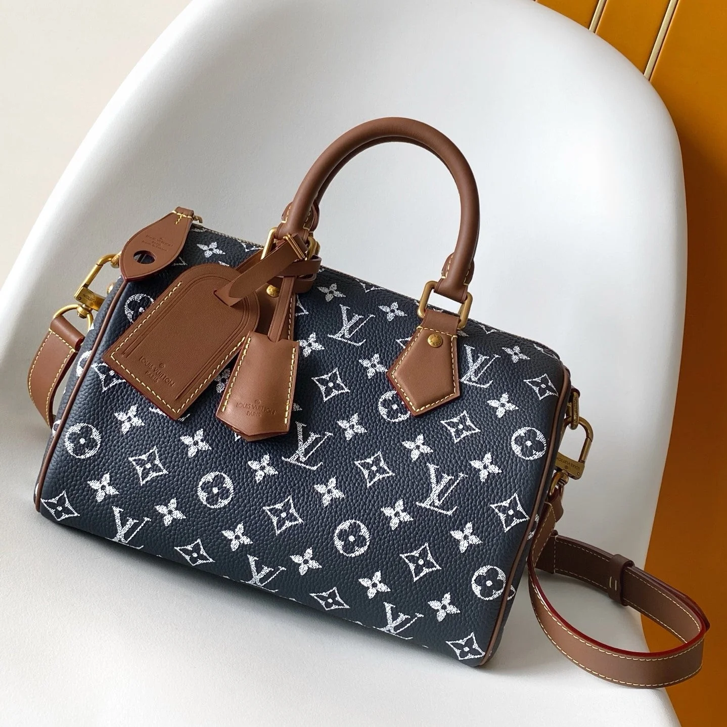 LV Speedy P9 Bandoulière 25cm Monogram Calfskin GHW