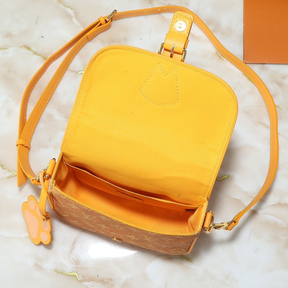 Louis Vuitton Montsouris Messenger Monogram Yellow 20cm M12694