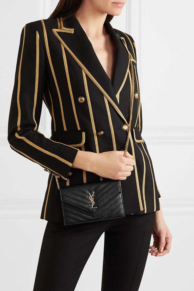 Saint Laurent Cassandre Matelasse Chain Wallet In Grain De Poudre Embossed Black Gold 22Cm 377828 Bow01 1000