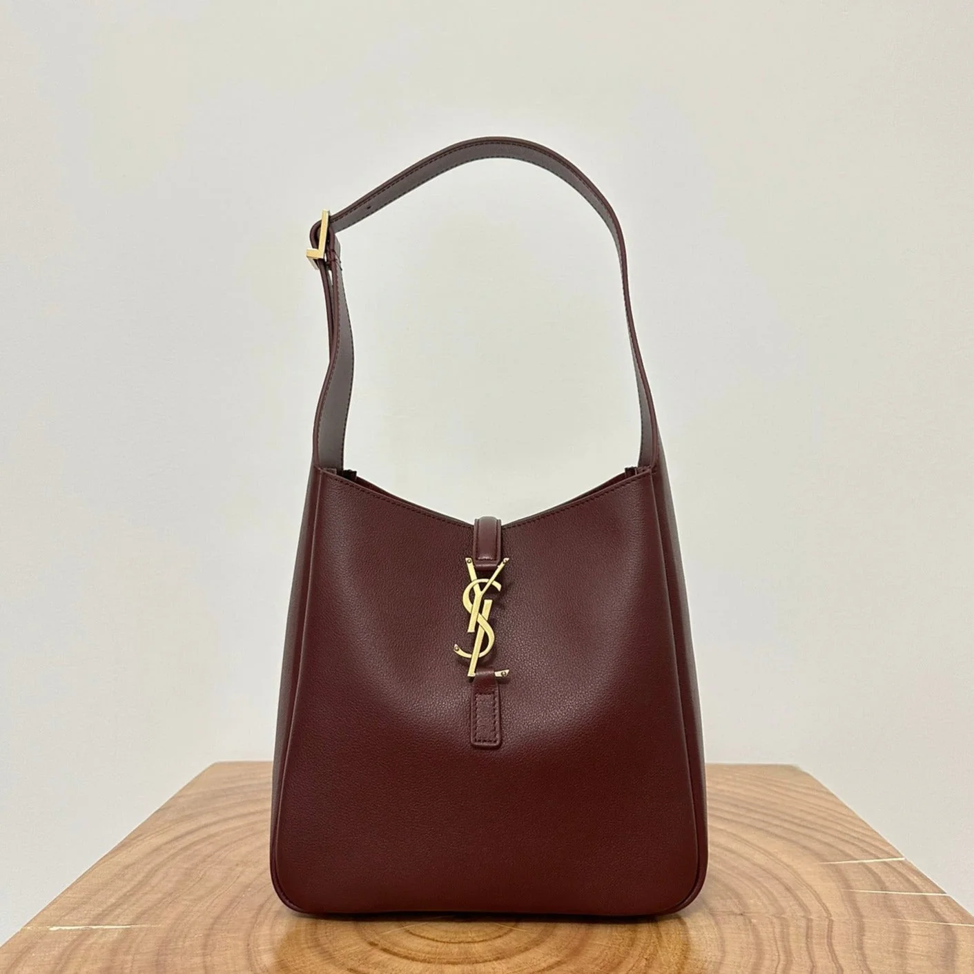 le 5a7 small 23cm burgundy calfskin