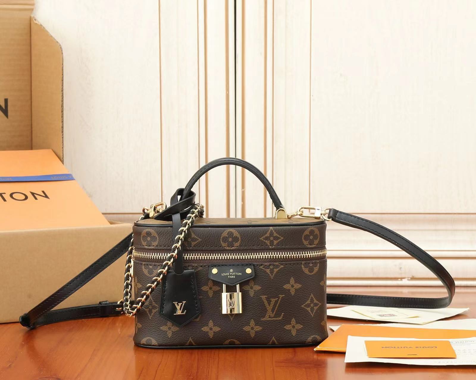 Louis Vuitton Vanity Chain Pouch Monogram Reverse Brown 19Cm M47125