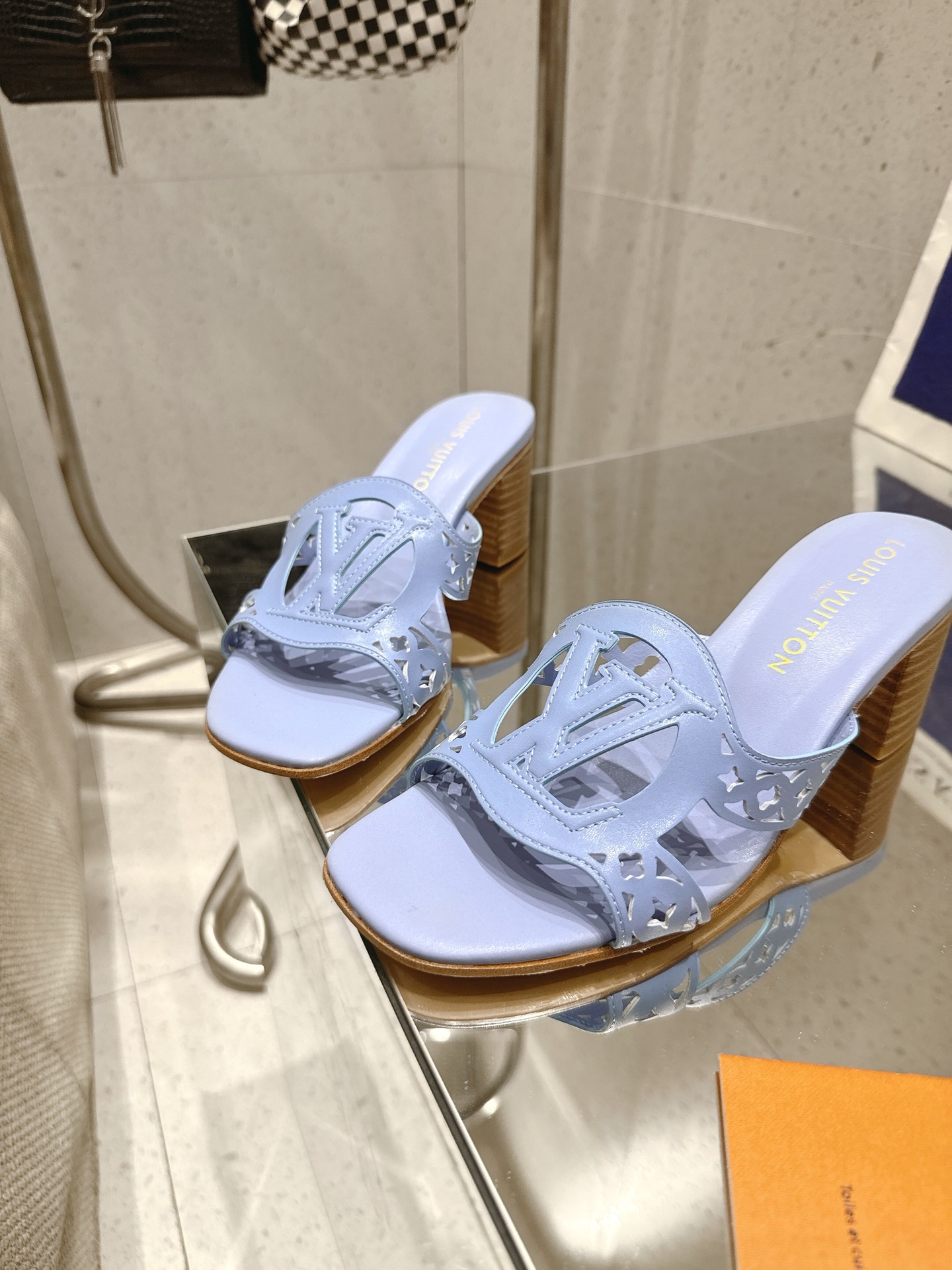 Louis Vuitton LV Isola Flat Mule Blue Women – 5.5cm Heel / 2.17in
