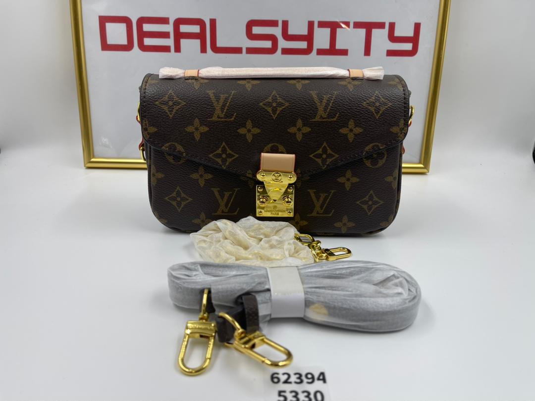 Louis Vuitton Pochette Métis East West M46279 21.6cm/ 8.5in
