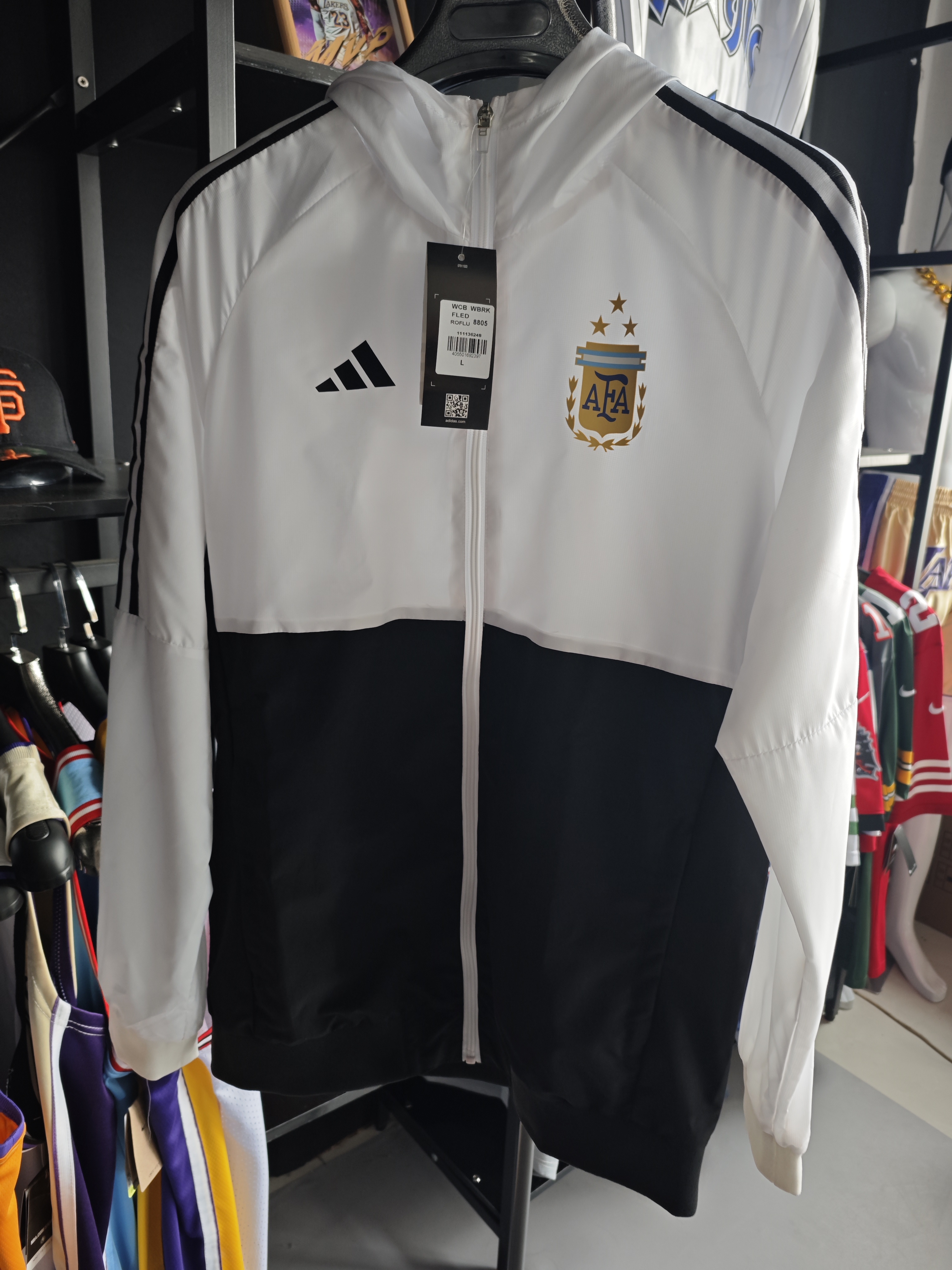 ARGENTINA WHITE AND BLACK WINDBREAKER