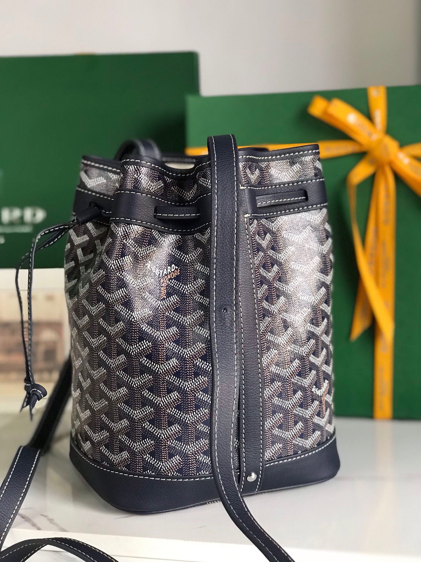 Goyard Petit Flot Bucket Bag 22cm Navy Blue Goyardine Canvas And Lambskin Trim