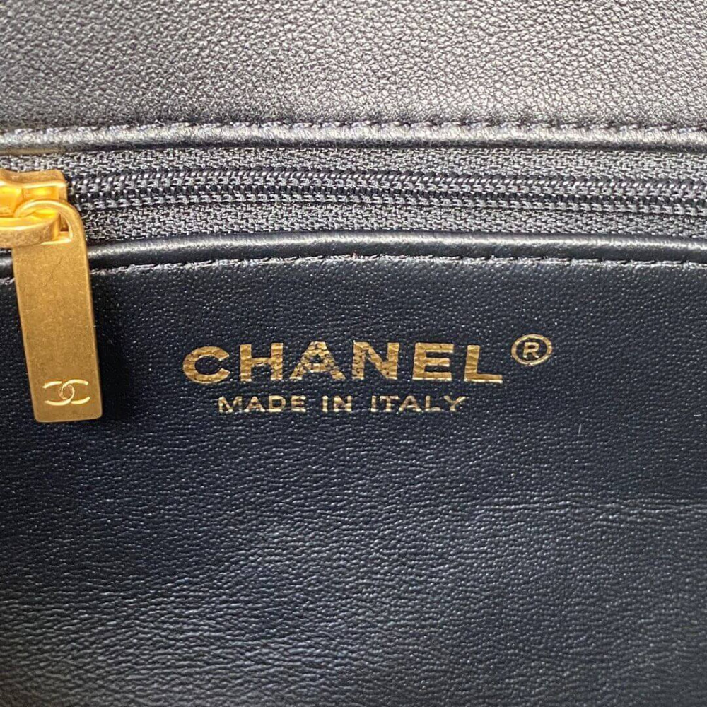 Chanel Mini Flap Bag 20cm Heart Chain